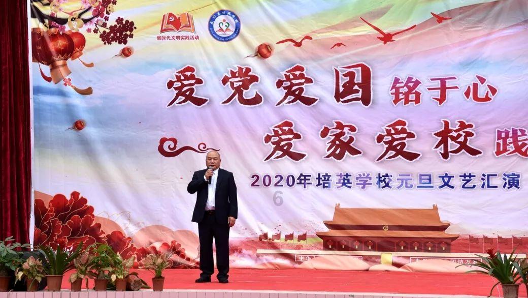 三大指数今创新低,5184只股票下跌!公募基金四季报出炉,有基金经理“小作文”道歉