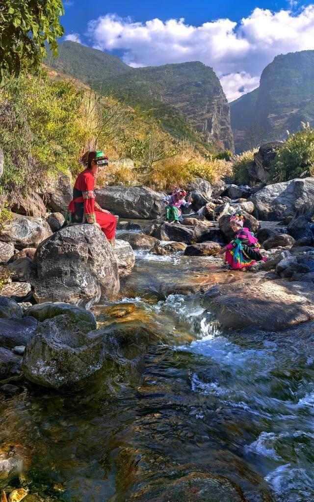请问相濡以沫相掬以湿，不如相忘于江湖是什么意思？游戏画面