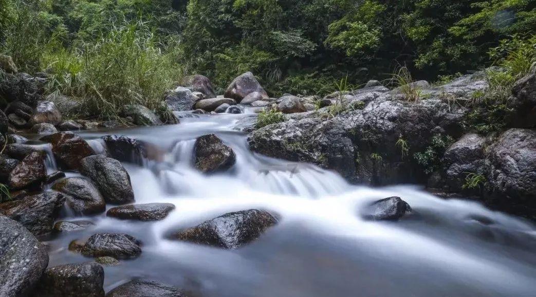 华瓷股份4涨停